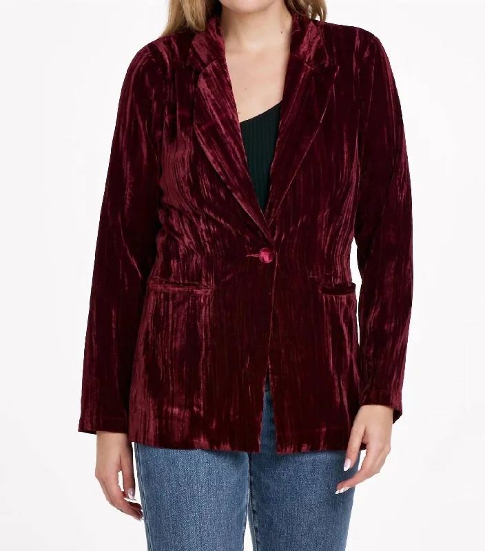 Wylie Blazer Jacket In Red Plum