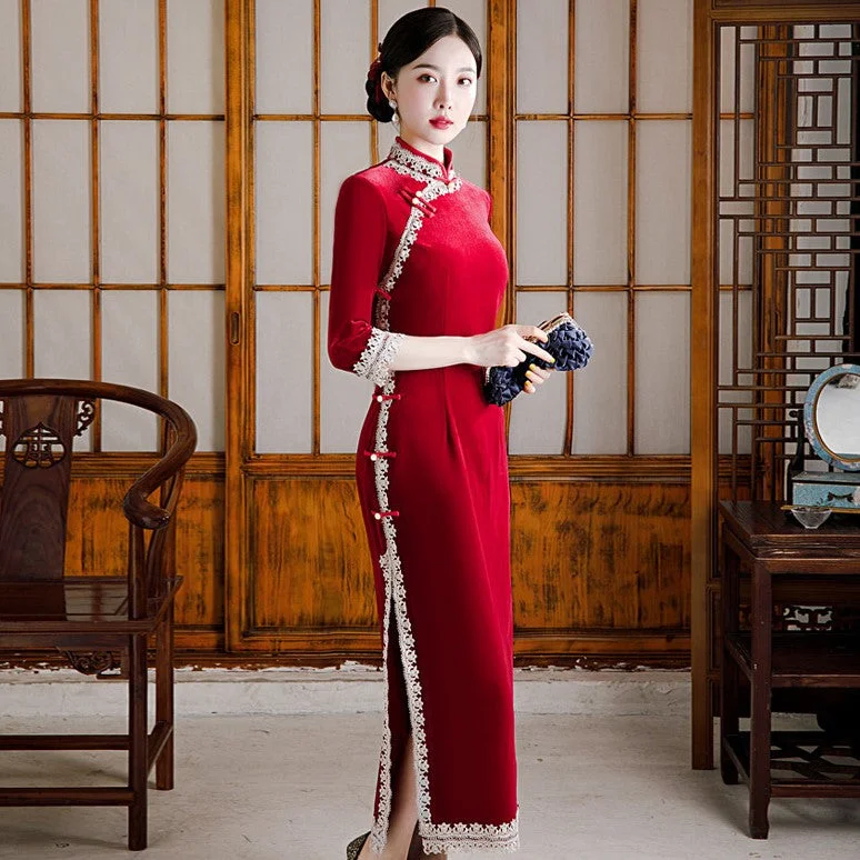 3/4 Sleeve Full Length Traditional Cheongsam Velvet Chinese Dress with Lace Edge