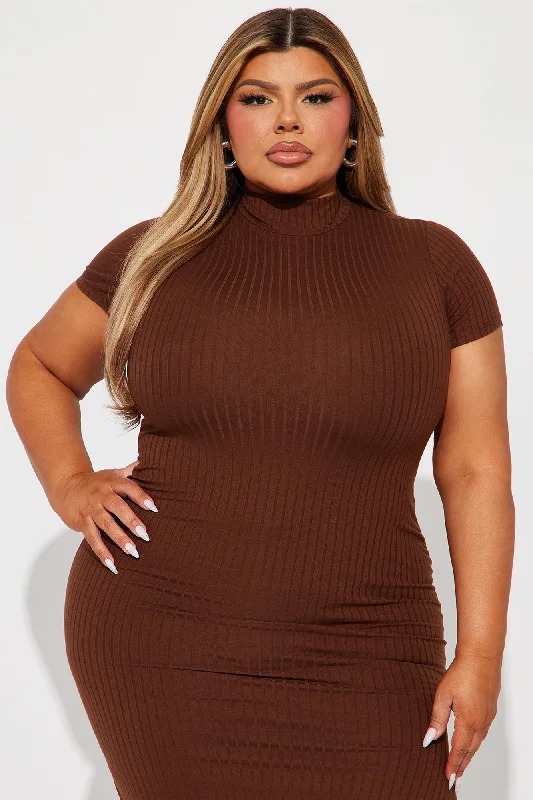 Karissa Ribbed Maxi Dress - Brown