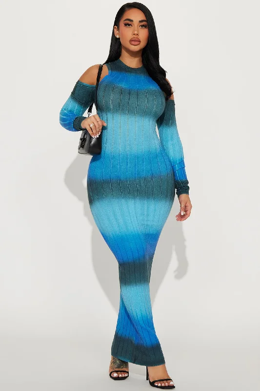 Maddison Sweater Maxi Dress - Blue/combo