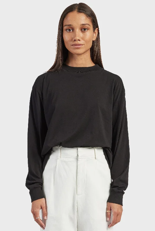 Annie Long Sleeve Tee